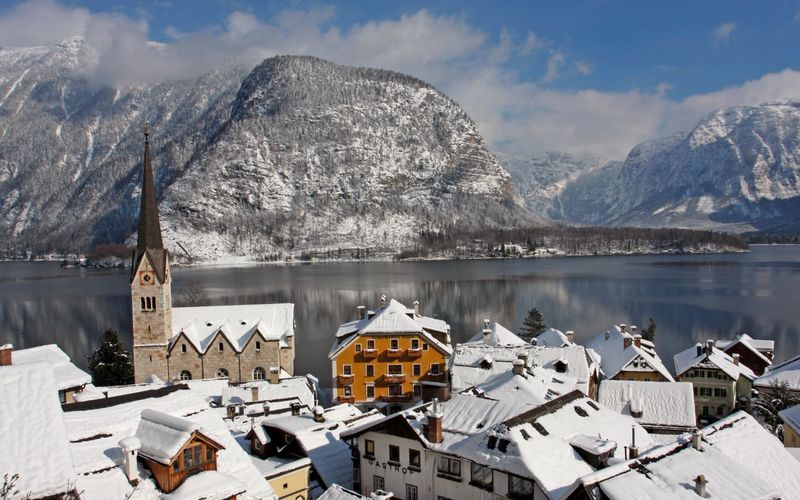 Hallstatt in Winter Salzkammergut