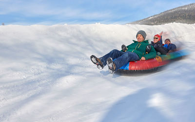 Tobogganning & Tubing around Dachstein West