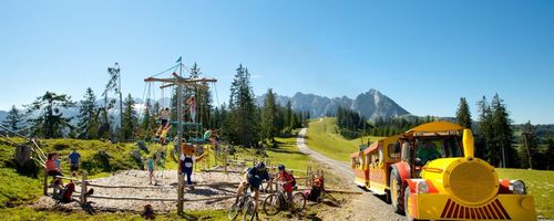 © Slow Train Ameisenexpress Dachstein West Slow Train Ameisenexpress Dachstein West